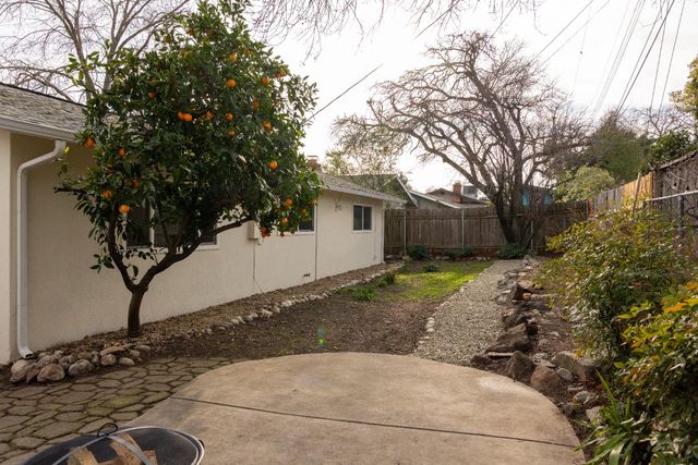 1305 Gerry Way, Roseville, CA 95661