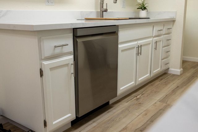 1305 Gerry Way, Roseville, CA 95661