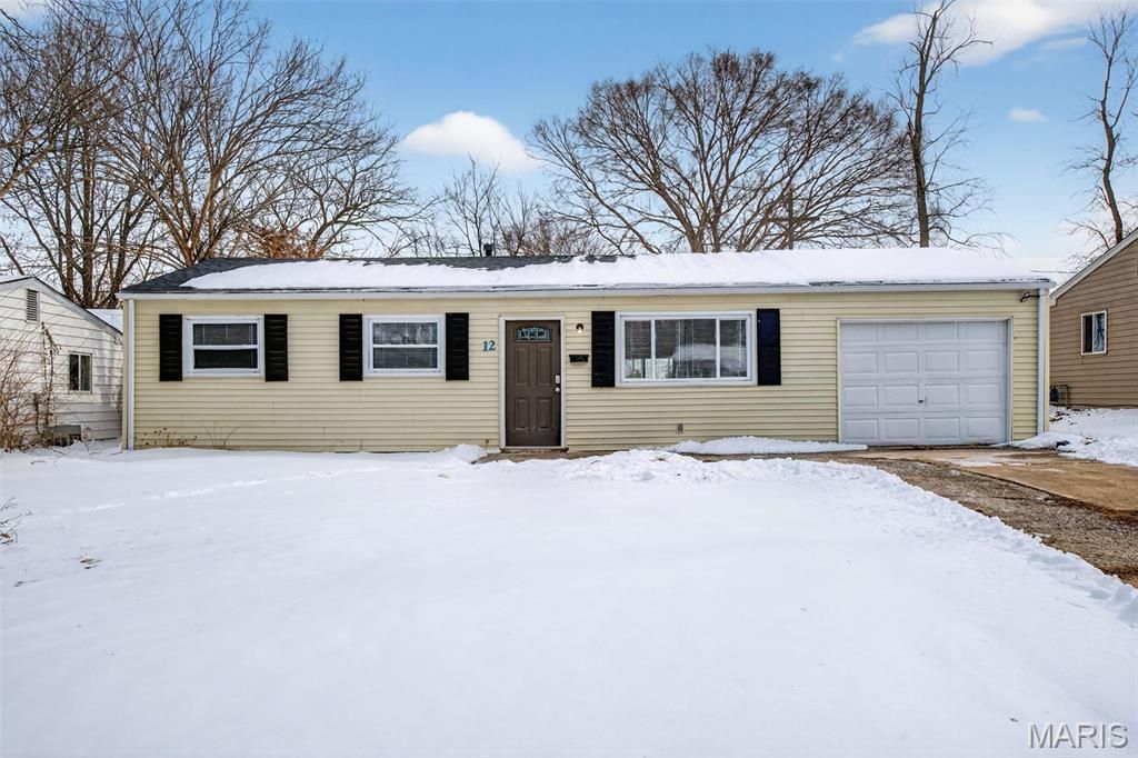 12 Foster Lane, Wentzville, MO 63385