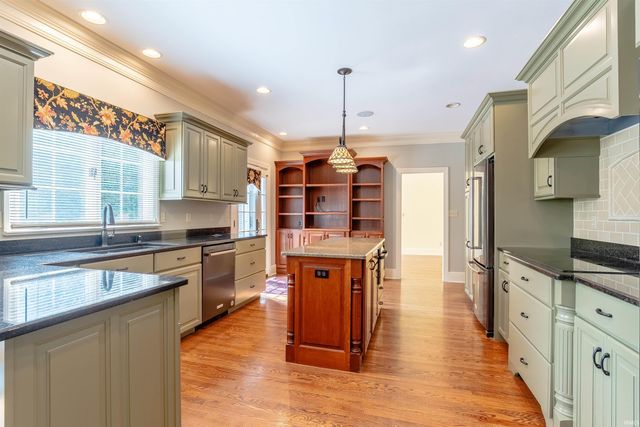 201 Oriole Drive, Evansville, IN 47715