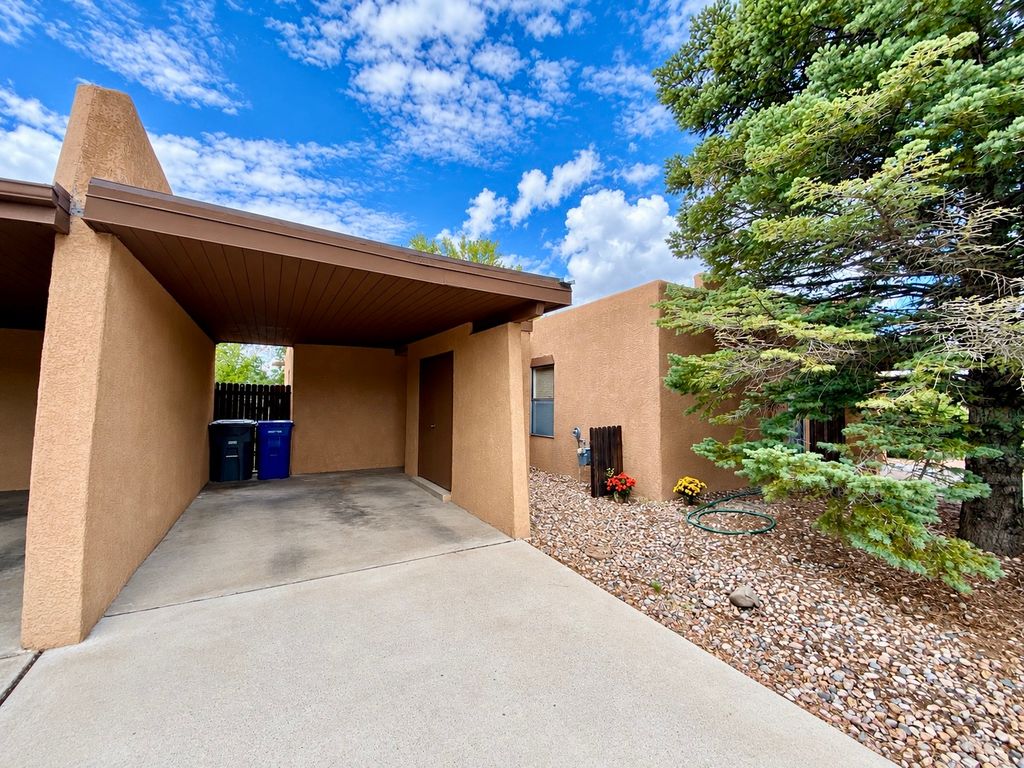 2838 Paseo De Los Pueblos 6, Santa Fe, NM 87507