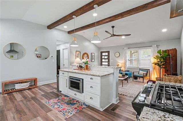 2095 Dobbins Drive NW, Kennesaw, GA 30144