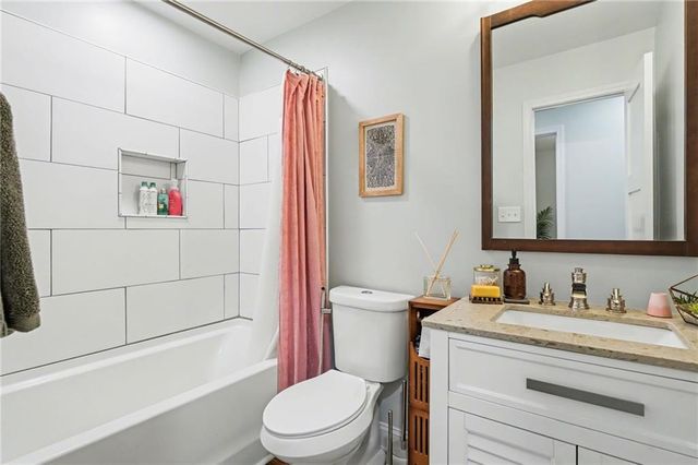 2095 Dobbins Drive NW, Kennesaw, GA 30144