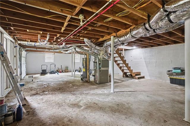 2095 Dobbins Drive NW, Kennesaw, GA 30144