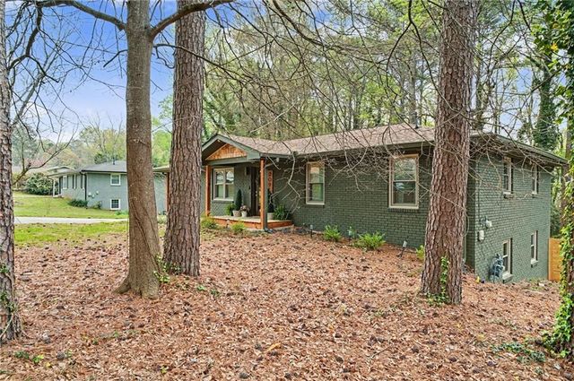 2095 Dobbins Drive NW, Kennesaw, GA 30144