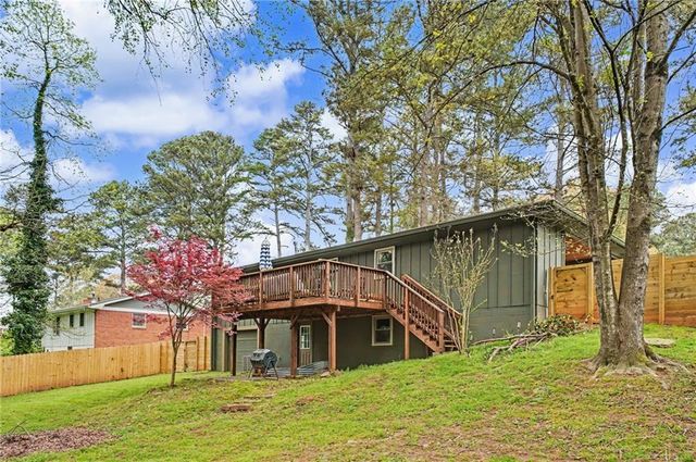 2095 Dobbins Drive NW, Kennesaw, GA 30144