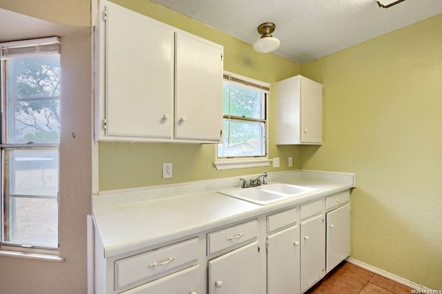 4346 Eagle Nest, San Antonio, TX 78233