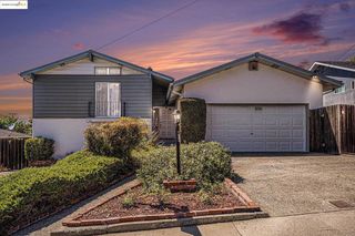 836 Hawthorne Dr, Rodeo, CA 94572