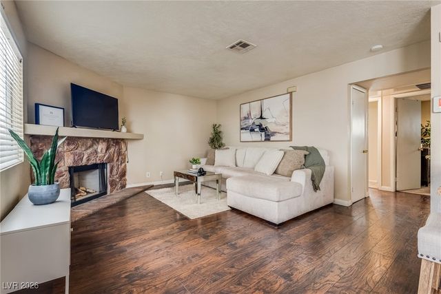 904 Boulder Springs Drive 102, Las Vegas, NV 89128