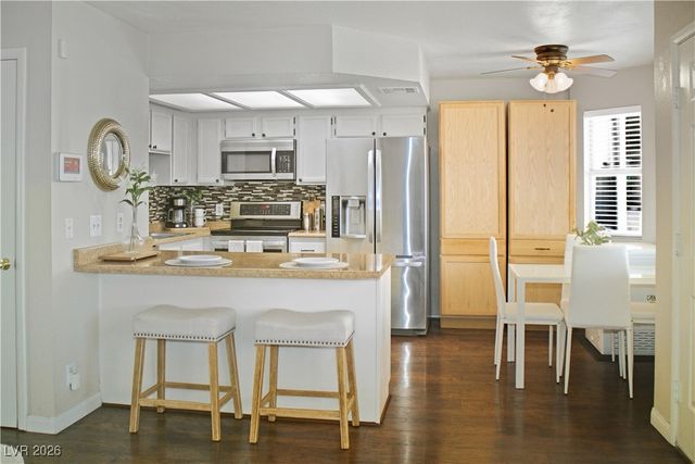 904 Boulder Springs Drive 102, Las Vegas, NV 89128