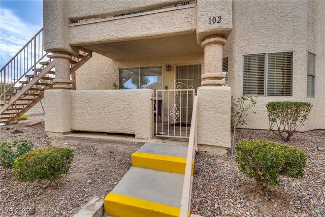 904 Boulder Springs Drive 102, Las Vegas, NV 89128