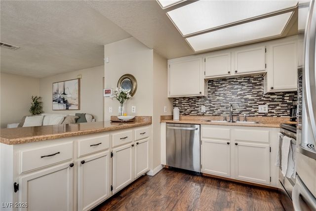 904 Boulder Springs Drive 102, Las Vegas, NV 89128