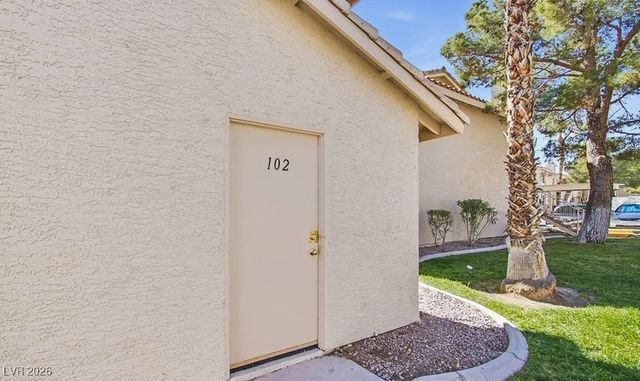 904 Boulder Springs Drive 102, Las Vegas, NV 89128