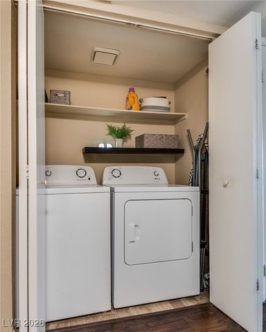 904 Boulder Springs Drive 102, Las Vegas, NV 89128