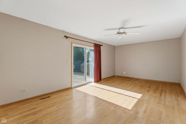 1418 Parkridge Drive, Crystal Lake, IL 60014