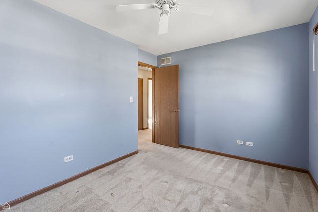 1418 Parkridge Drive, Crystal Lake, IL 60014