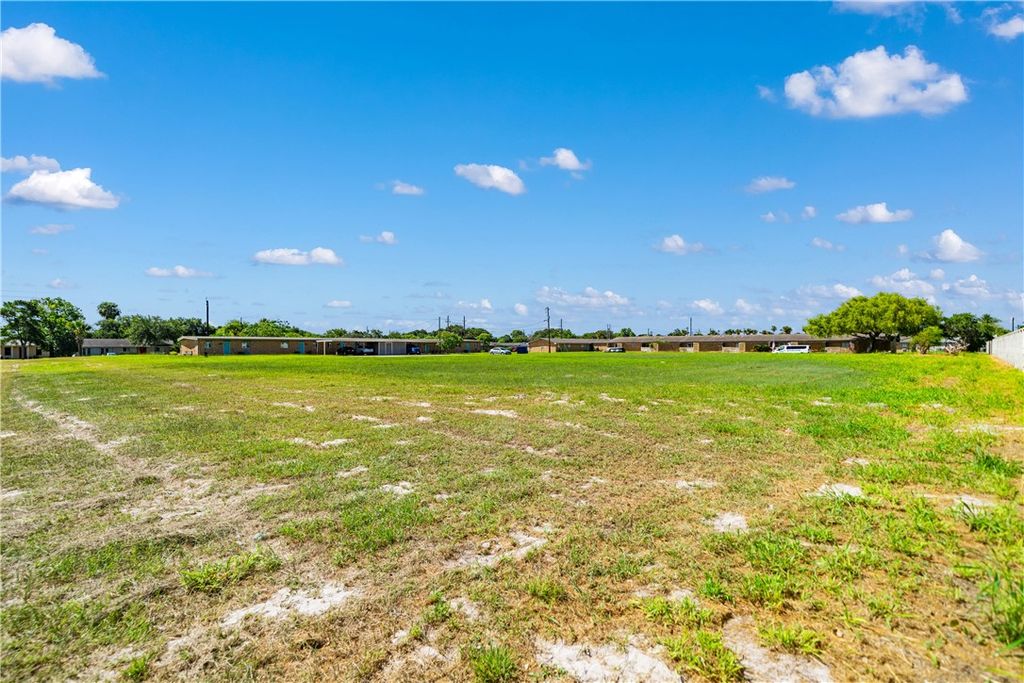 314 Oakdale Dr, Corpus Christi, TX 78418 — photo 5