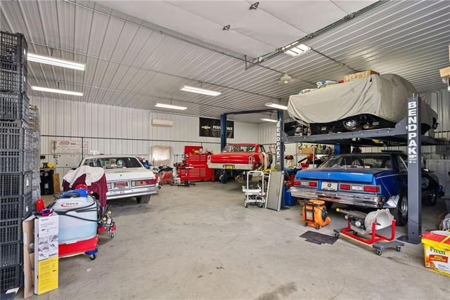 35559 Metcalf Road, Louisburg, KS 66053