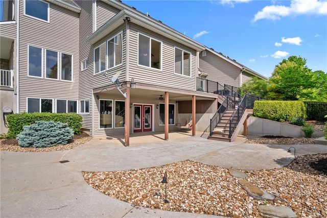 35559 Metcalf Road, Louisburg, KS 66053