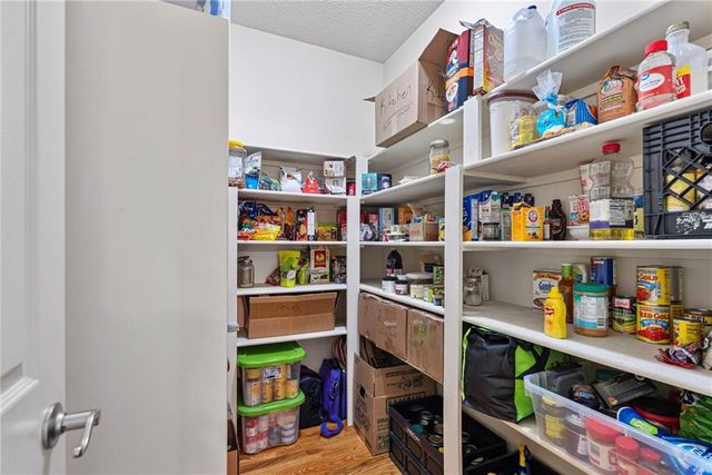 35559 Metcalf Road, Louisburg, KS 66053