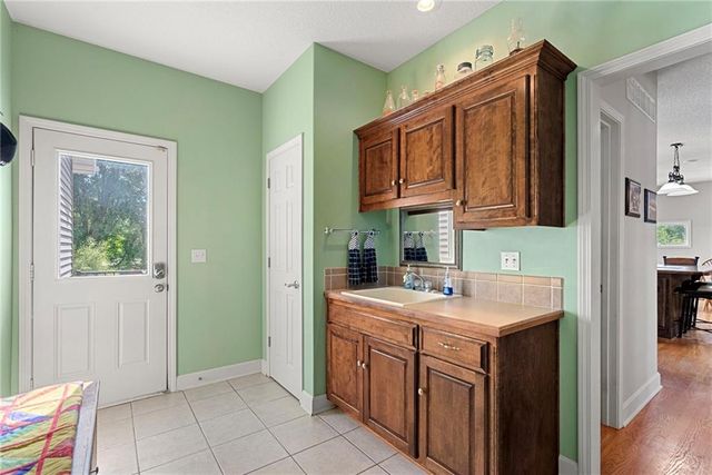 35559 Metcalf Road, Louisburg, KS 66053