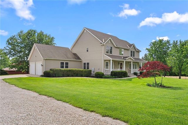 35559 Metcalf Road, Louisburg, KS 66053