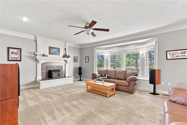 35559 Metcalf Road, Louisburg, KS 66053
