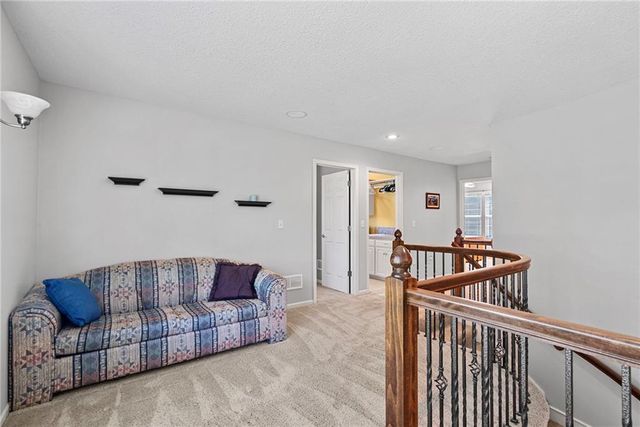 35559 Metcalf Road, Louisburg, KS 66053