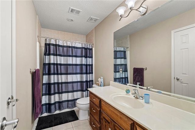 35559 Metcalf Road, Louisburg, KS 66053