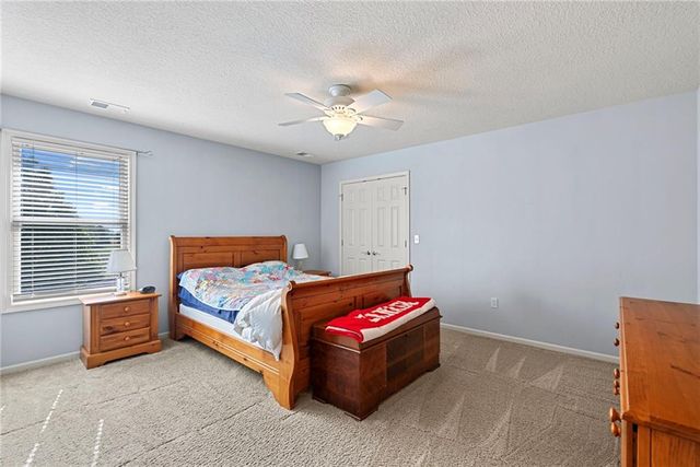 35559 Metcalf Road, Louisburg, KS 66053