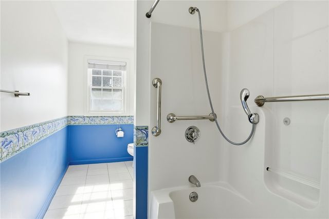 27 Hyde Avenue, Pawtucket, RI 02861