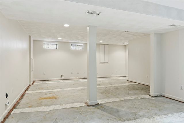 27 Hyde Avenue, Pawtucket, RI 02861