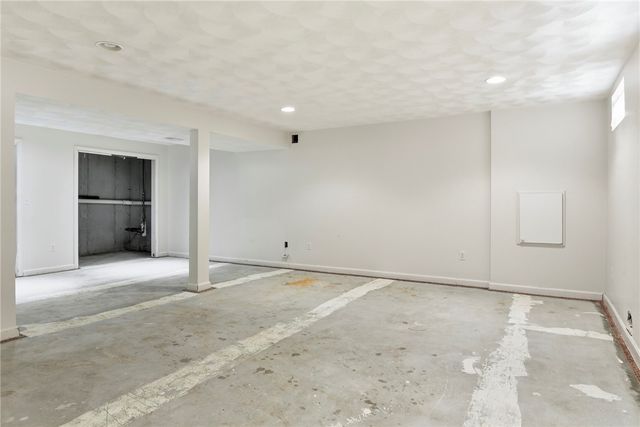 27 Hyde Avenue, Pawtucket, RI 02861