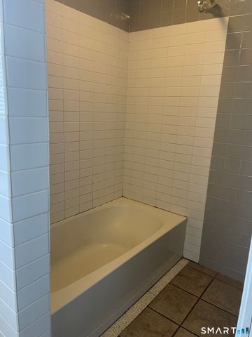 227 Arctic Street, Bridgeport, CT 06608