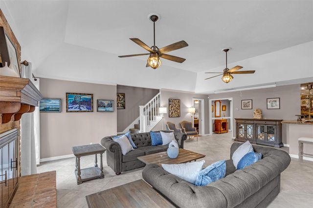 15018 Rose Cottage Drive, Houston, TX 77069