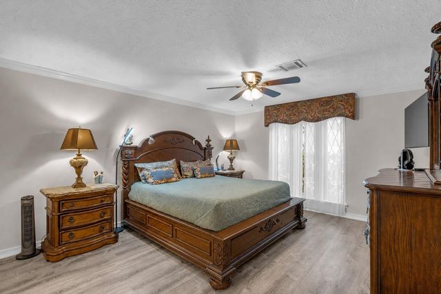 15018 Rose Cottage Drive, Houston, TX 77069