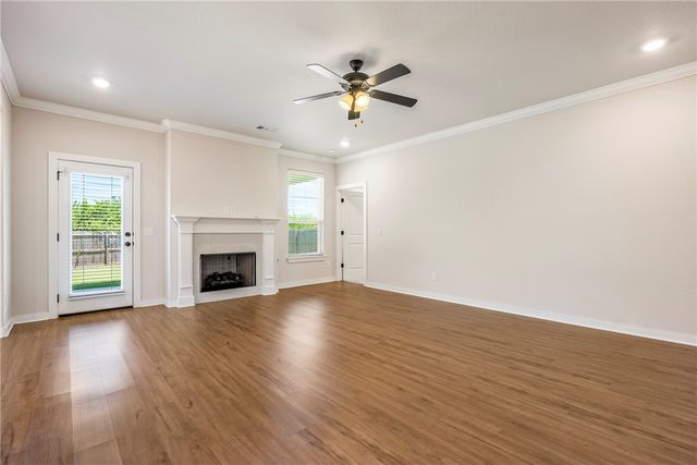 712 Diamond Avenue, Lowell, AR 72745