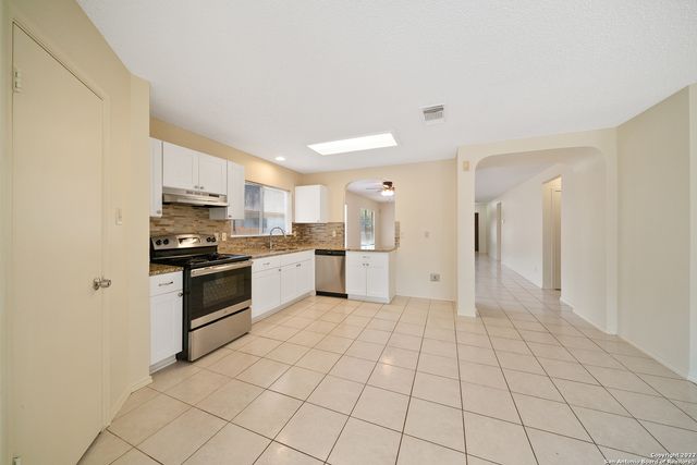 9643 ARCADIA CRK, San Antonio, TX 78251