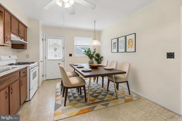 16 RUNNING BROOK, Trenton, NJ 08638