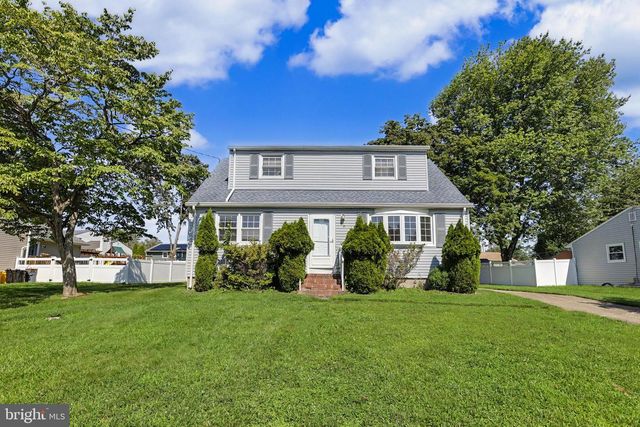 16 RUNNING BROOK, Trenton, NJ 08638