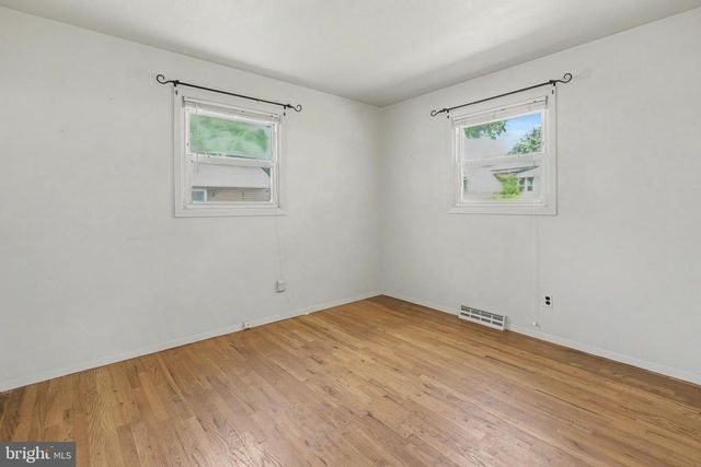 16 RUNNING BROOK, Trenton, NJ 08638