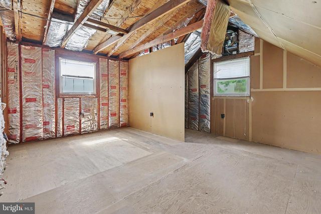 16 RUNNING BROOK, Trenton, NJ 08638