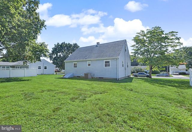 16 RUNNING BROOK, Trenton, NJ 08638