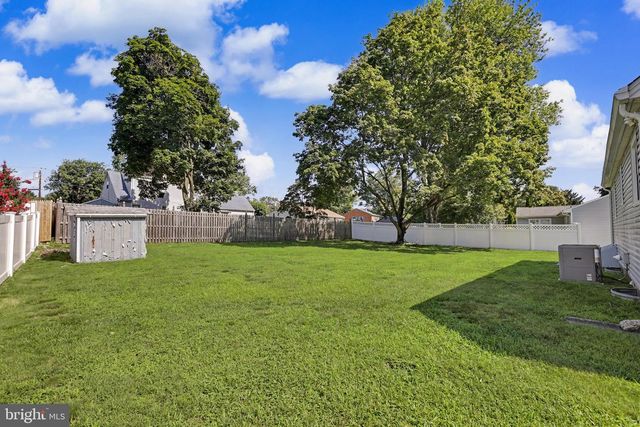 16 RUNNING BROOK, Trenton, NJ 08638