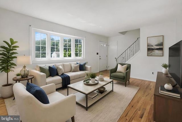 16 RUNNING BROOK, Trenton, NJ 08638