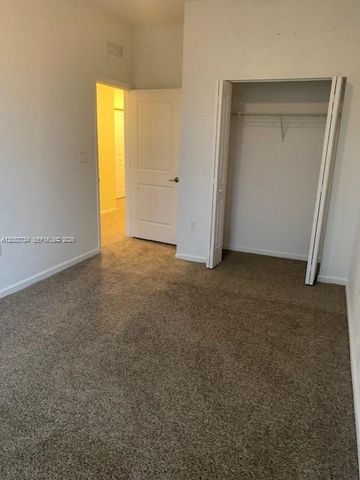 242 SW 7th Court 242, Pompano Beach, FL 33060