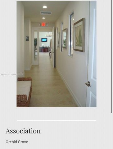 242 SW 7th Court 242, Pompano Beach, FL 33060