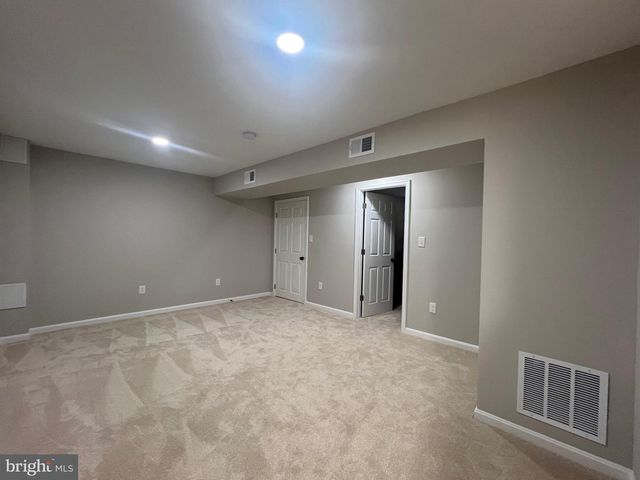 11665 FLAG ROCK DR, Remington, VA 22734