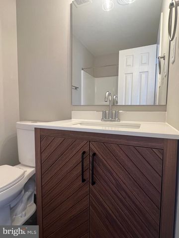 11665 FLAG ROCK DR, Remington, VA 22734