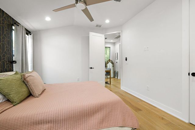 408 W Odell ST 2, Austin, TX 78752